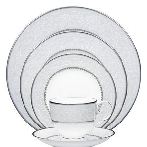 SOLD Noritake Brocato 5pc place setting